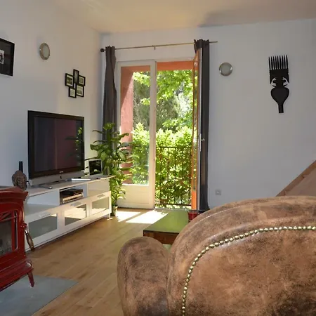 Maison De Village Vakantiehuis Pezenes-les-Mines