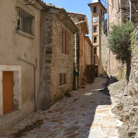 Vakantiehuis Maison De Village Pezenes-les-Mines